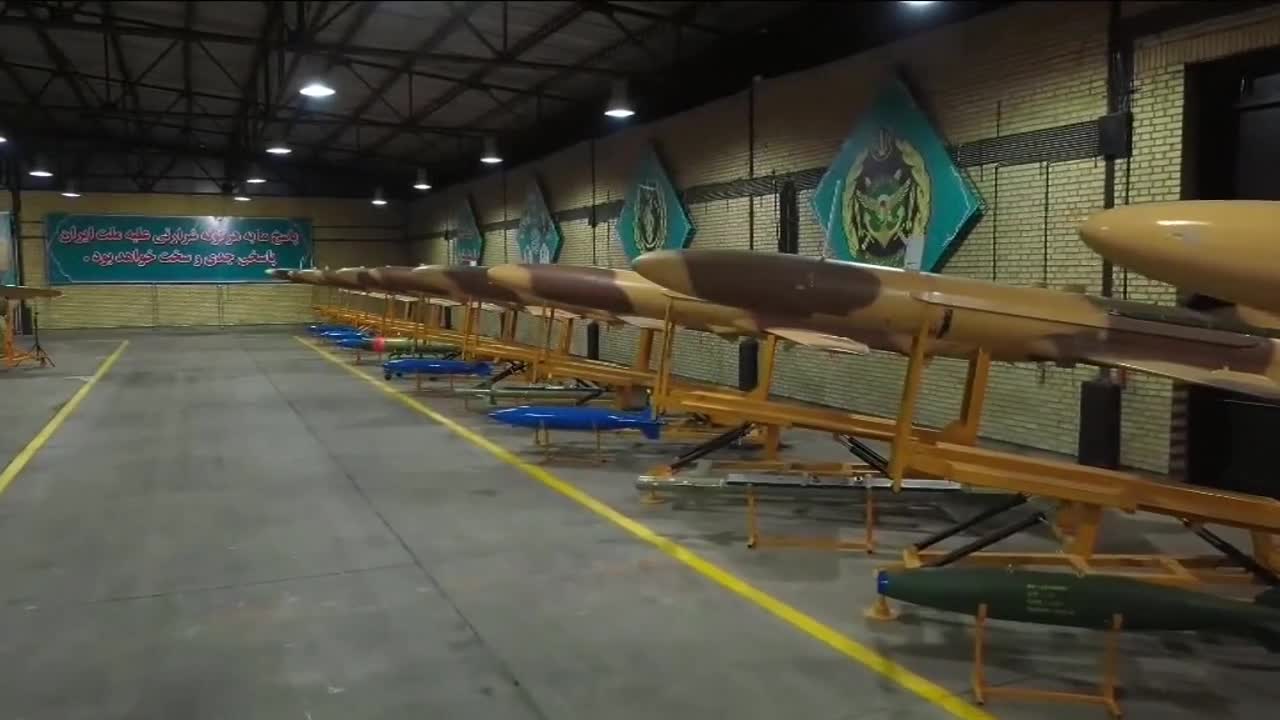 وزارة الدفاع الايرانية تتسلم 200 طائرة مسيرة - المسيرات الايرانية - الجيش الايراني (2)